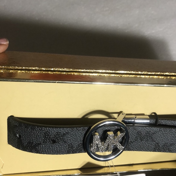 Michael Kors Women's MK Logo Belt- NIB - Picture 3 of 15